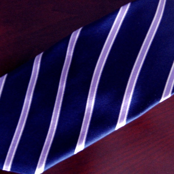 NWOT BROOKS BROTHERS "346" NAVY & LAVENDER REP TIE - Picture 2 of 2